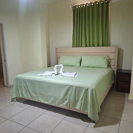 Hotel Enrique I Gazcue, Bed And Breakfast Santo Domingo Exterior photo