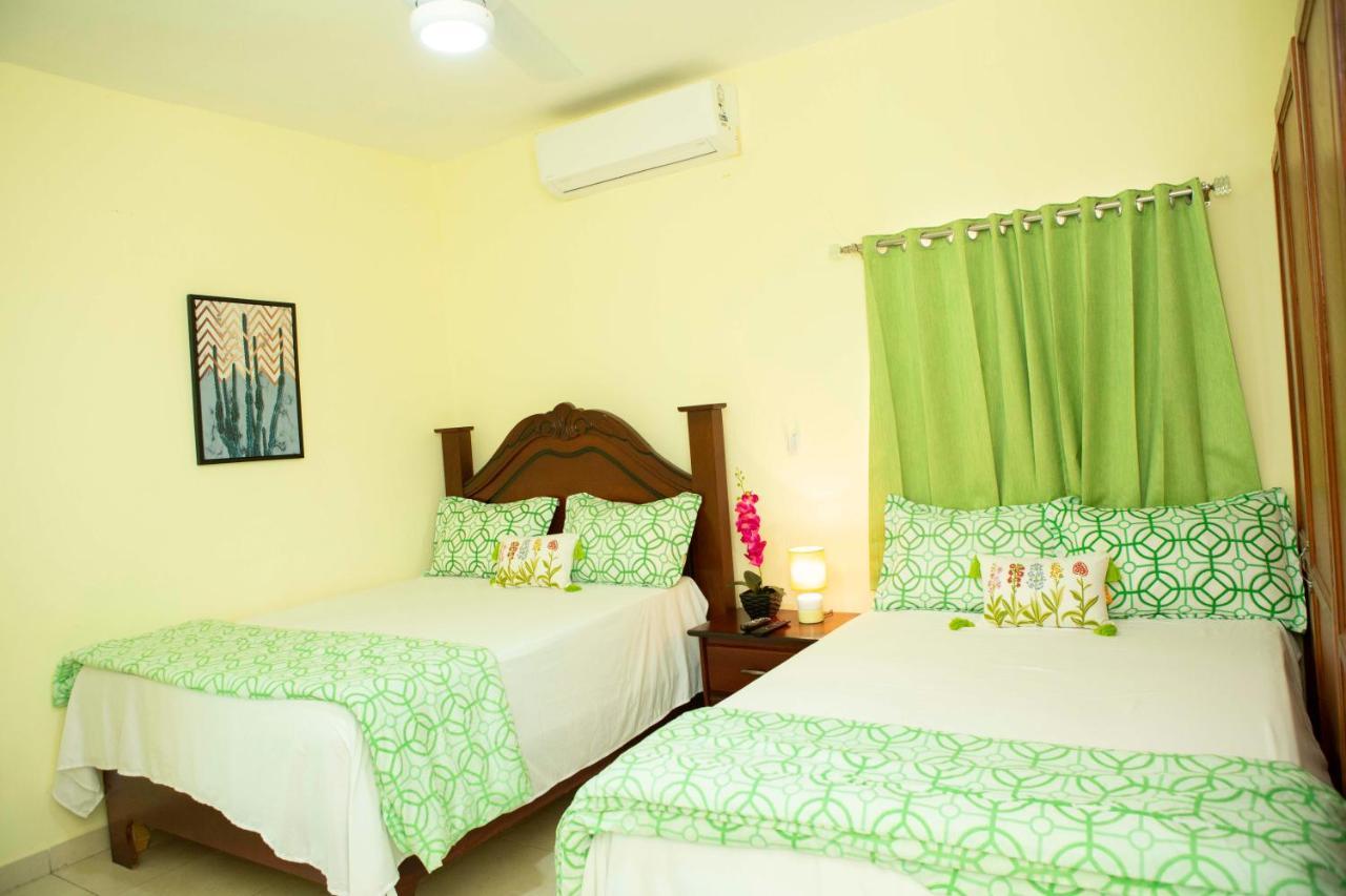 Hotel Enrique I Gazcue, Bed And Breakfast Santo Domingo Exterior photo
