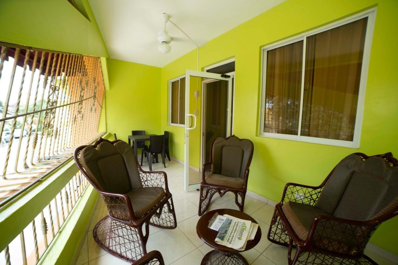Hotel Enrique I Gazcue, Bed And Breakfast Santo Domingo Exterior photo