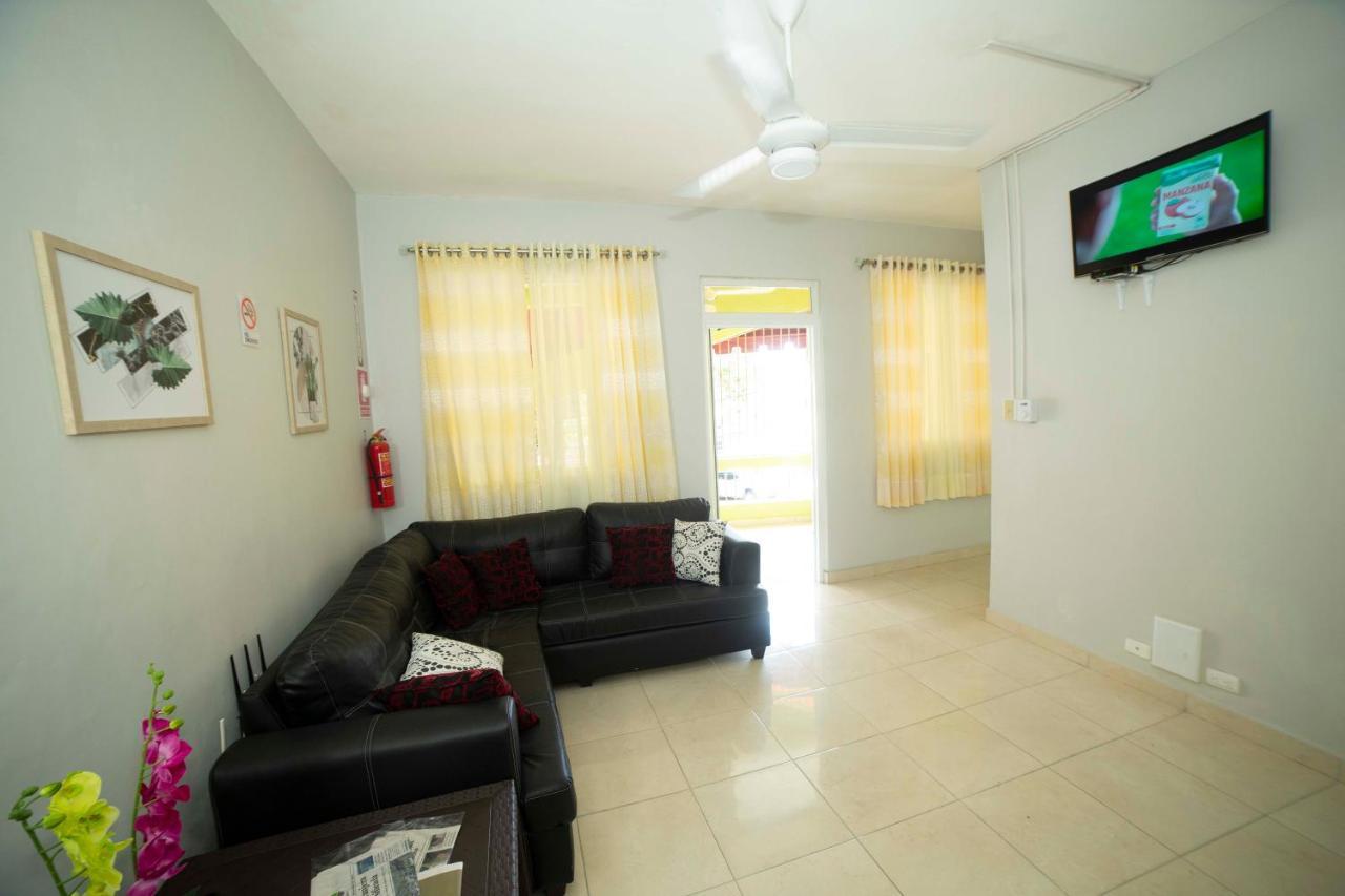 Hotel Enrique I Gazcue, Bed And Breakfast Santo Domingo Exterior photo
