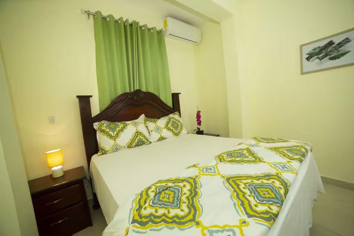 Hotel Enrique I Gazcue, Bed And Breakfast Santo Domingo Exterior photo